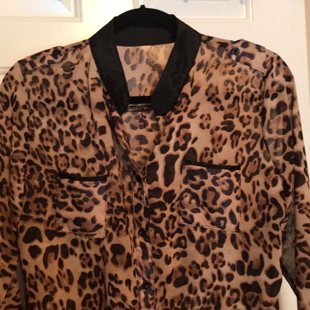 Leopard Blouse - Picture 2 of 5